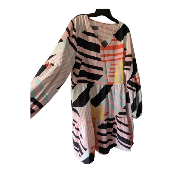 Colorful, Geometric Patterned, Long Sleeve Dress. Size XL. - Picture 7 of 11
